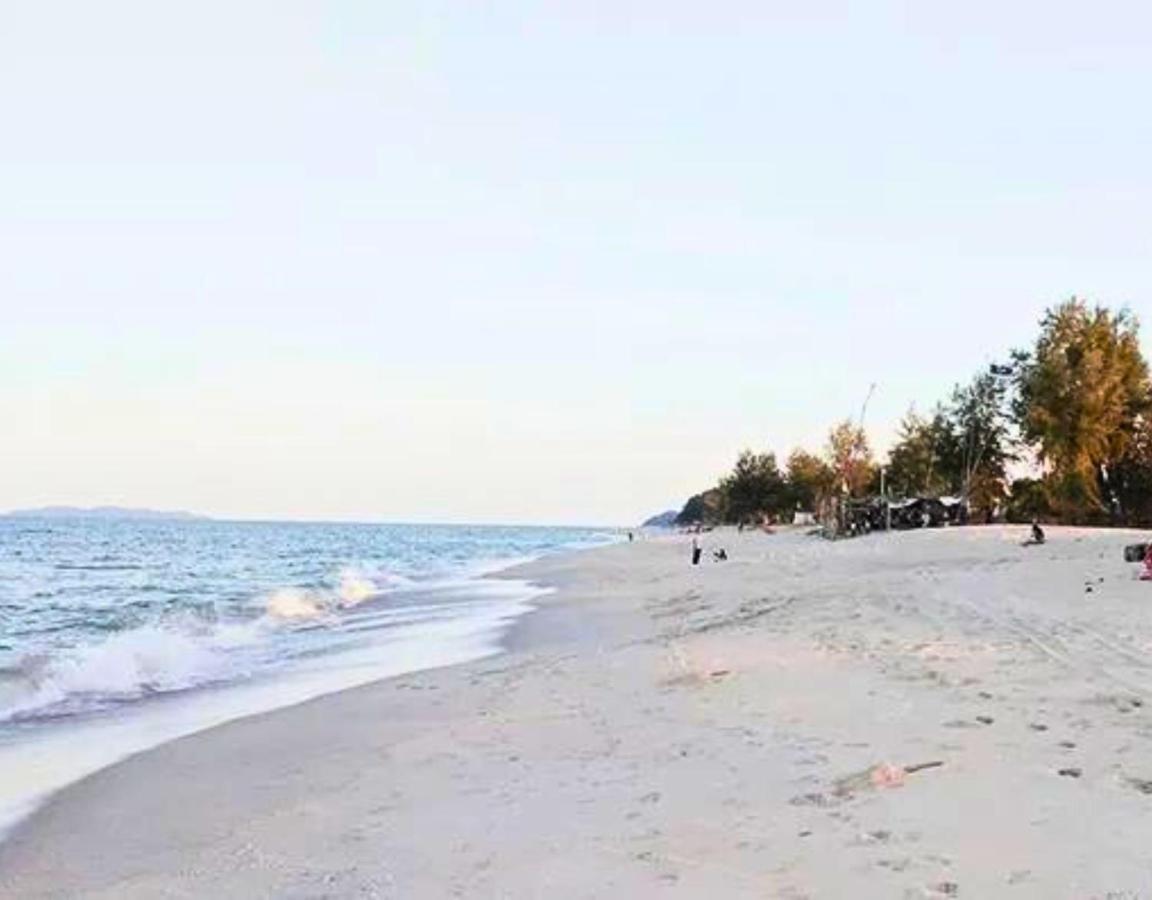 D'luna Terengganu Sea View / Drawbrige View / Near Hsnz, Ktcc, Drawbrige Apartment
